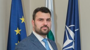 Министър Адемов проведе среща с представители на ВКБООН в България