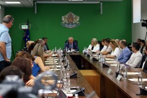 AI е готов да трансформира високоскоростната железница, казва съветник