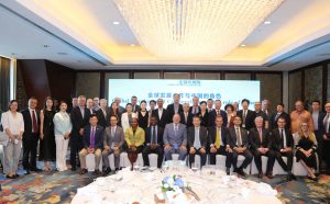 Министър Трайков се срещна в София със специалния пратеник на САЩ за глобална енергийна интеграция към Департамента по енергетика