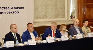 Семинар на тема „Специфика на новата критериална система на НАОА за акредитация (институционална и програмна) – пресечни точки и решения” в Русенския университет “Ангел Кънчев”