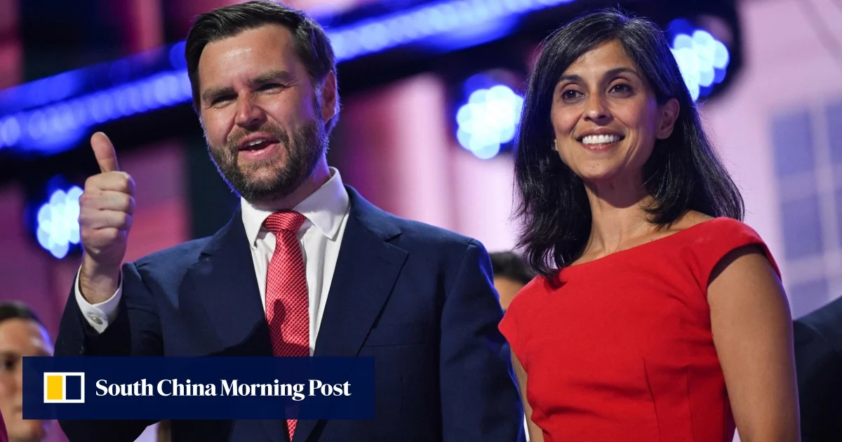 Централните власти на Китай ще въведат по-благоприятни политики за Хонконг: говорител