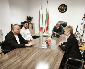 Полицията в Гуандун наказа мъж за онлайн злоупотреба с олимпийски шампион