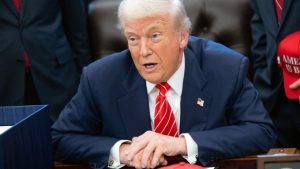 Тръмп критикува енергийната сделка между Калифорния и Великобритания, нарича губернатора Нюсъм „губещ“