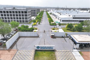 Три специализирани полета връщат български граждани от Дубай, Абу Даби и Оман