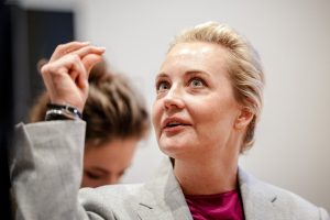 Русия е отровила Алексей Навални с токсин от жаба стрела, твърдят европейски държави
