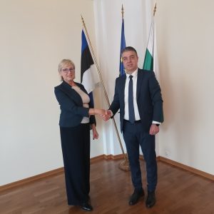 Двустранни политически консултации между България и Естония