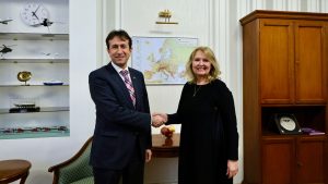 Министър Корман Исмаилов и посланик Ясна Огняновац обсъдиха целогодишна въздушна свързаност между България и Хърватия