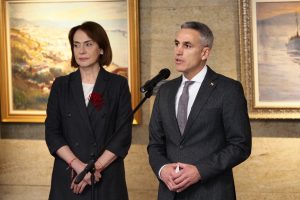 Премиерът Андрей Гюров благодари на МВнР: България е сред първите държави по брой евакуирани граждани от зоната на конфликта в Близкия изток и Иран