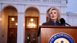 Хиляда метров венец от върба ще обгърне храм в Елин Пелин на Цветница