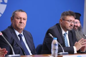 Министър Адемов: Приемната грижа не е просто работа, а е кауза