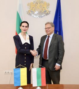 Министърът на околната среда и водите Юлиян Попов се срещна с посланика на Украйна в София